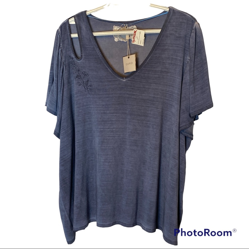 NWT Cupid 3X Top